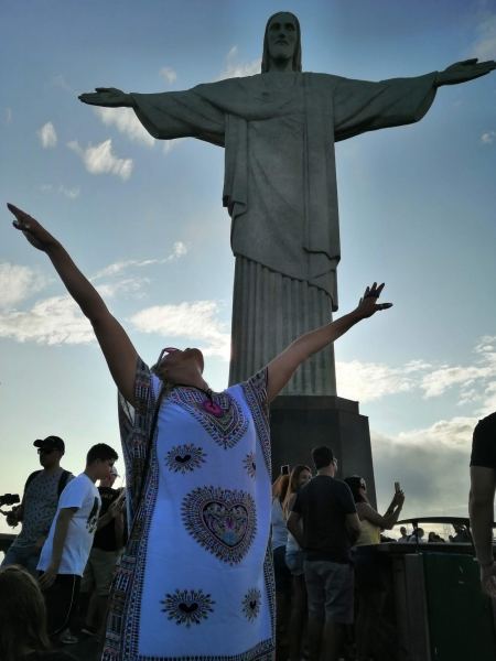 Rio_De_Janeiro-Hrist-devojka